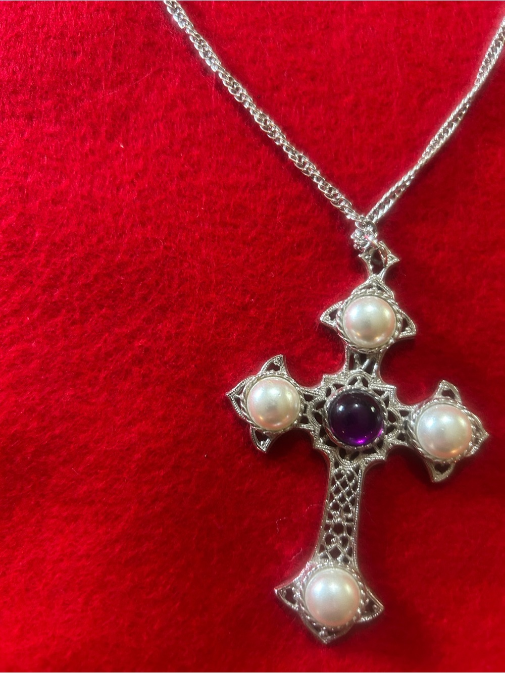 Sarah Coventry Cross 24” chain necklace, 4 pearl and a purple stone accents